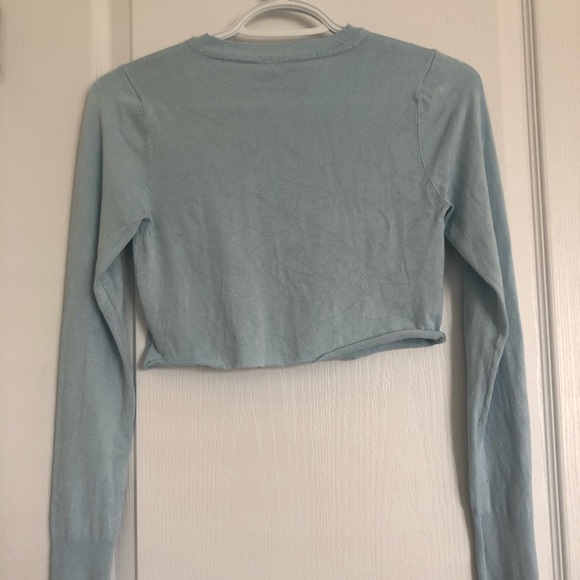 Simon’s TWIK cropped long sleeve top - Picture 3 of 5